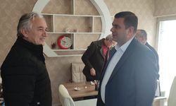 Cem Dereli'den MHP'li Hamdi Ayan'a ziyaret