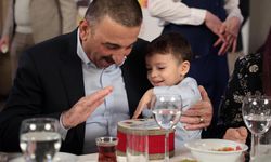 Vali Osman Hacıbektaşoğlu, koruma altındaki çocuklarla iftar yaptı