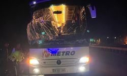 Yolcu otobüsü, TIR’a arkadan çarptı: 1'i ağır 10 yaralı