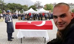 Kazada hayatını kaybeden Astsubay Oğuzhan Tombuloğlu'nun cenazesi memleketine gönderildi