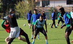 Sakaryaspor, Erzurumspor FK mesaisine devam ediyor