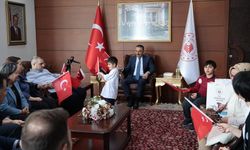 Vali Osman Hacıbektaşoğlu, otizmli bireyleri ağırladı