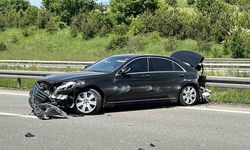 Milli Eğitim Bakanı Yusuf Tekin'in makam aracı kaza yaptı