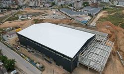 Spor salonunda yan panel montajı başladı