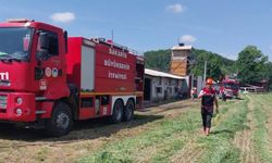 Tavuk çiftliğinde panik oluşturan yangını itfaiye söndürdü