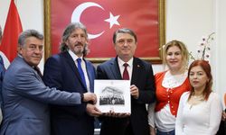 Gazeteciler, Zonguldak Belediye Başkanı Tahsin Erdem'i ziyaret etti