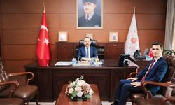 Vali Osman Hacıbektaşoğlu Kaymakam Musa Türkmen'i ağırladı