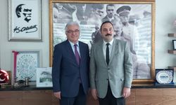 Şerafettin Turpcu, Belediye Başkanı Altuğ Dökmeci'yi ziyaret etti