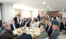 AK Parti Milletvekili Saffet Bozkurt, yeni seçilen muhtarlarla buluştu