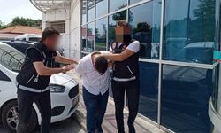 1 kişi uyuşturucu ve ruhsatsız silah taşımaktan gözaltına alındı