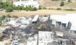 Yangının çıktığı fabrika havadan görüntülendi