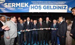 Yıl Sonu Sergisine görkemli açılış
