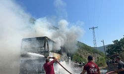 Yolcu otobüsü yandı