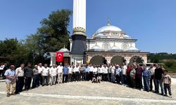 Hayırseverler tarafından yapılan cami ibadete açıldı
