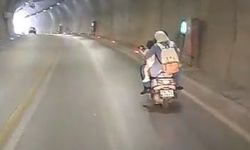 Motosiklet üzerinde tehlikeli yolculuk