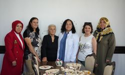 Kadınlar sazlardan sepet örüp, aile bütçesine katkı sağlıyor