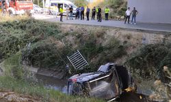 Otomobil köprüden uçtu; Baba öldü, oğlu yaralı