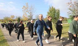 Belediye Başkanı vatandaşlarla sabah yürüyüşü yaptı