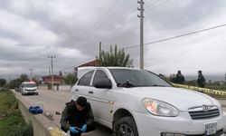 Otomobilin patlayan lastiğini değiştirirken bijon anahtarı fırladı: 1 ölü