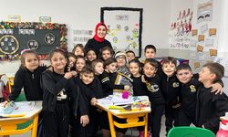 Babası okula göndermedi, hayalini 81 yaşında gerçekleştirdi