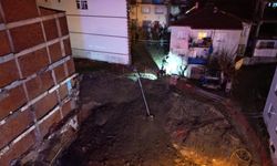 İnşaat alanında toprak kayması: 3 bina tahliye edildi