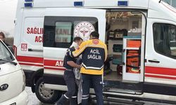 Minibüs ile otomobilin çarpıştığı kazada 3 kişi yaralandı