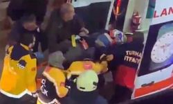 Otomobil alt geçide uçtu: 2 yaralı