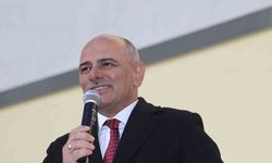 Belediye Başkanından gençlere: "Kendinize güvenin, okuyun"