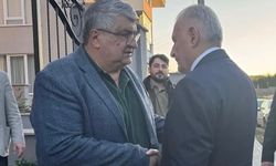 Binali Yıldırım’dan yangında hayatını kaybeden 8 kişilik ailenin yakınlarına taziye ziyareti