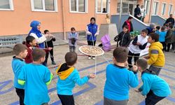 Gönüllü gençlerden öğrencilere unutulmaz bir gün