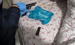 Ev ve aracında silah ile mühimmat ele geçirildi