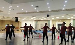 Halk Oyunları Topluluğu, geleneksel zenginlikleri yaşatmaya devam ediyor