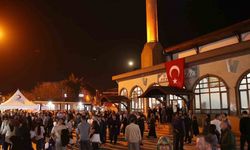 Kızılay’dan bal şerbeti ikramı