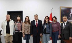 Romanyalı öğretmenler, Milli Eğitim Müdürü Osman Bozkan’ı ziyaret etti