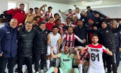 Belediye Başkanı gururlandı: Kulüp yönetimi ve futbolculara teşekkür etti