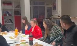 Kızılay, iftarda özel çocukları ağırladı