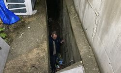 5 metre yükseklikten iki duvar arasındaki boşluğa düştü!