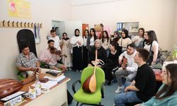 Üniversite sınavı öncesinde üniversiteyi incelediler