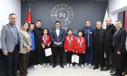 Başarılı sporcular ödüllendirildi