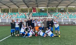 Turgut Tanyıldız Masterler bir kez daha şampiyon oldu