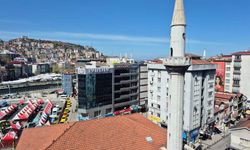 Minaresi yıkılan Yeni Cami'de dini hizmetlerin durdurulması reddedildi