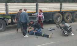 Motosiklet yola devrildi: Sürücü yaralandı