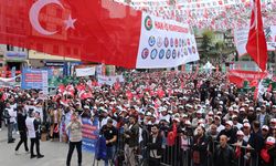 Demokrasi ve Cumhuriyet Meydanı’nda 1 Mayıs, coşkuyla kutlandı