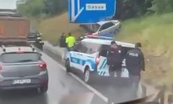 Otomobil trafik levhasına çarptı: 1 yaralı