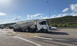 2 tır çarpıştı: 1 yaralı
