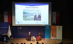 Belediye Başkanı, üniversite öğrencileriyle bir araya geldi
