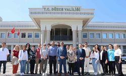 Erasmus projesine katılanlar Vali  ile buluştu