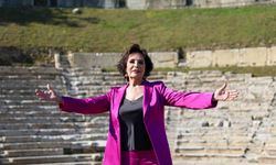 Film Festivali’nde Hülya Koçyiğit’e ’Yaşam Boyu Onur Ödülü’