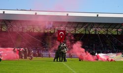 Komandolar, 19 Mayıs gösterisi ile izleyenleri hayran bıraktılar