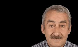 Devrilen traktörün sürücüsü öldü